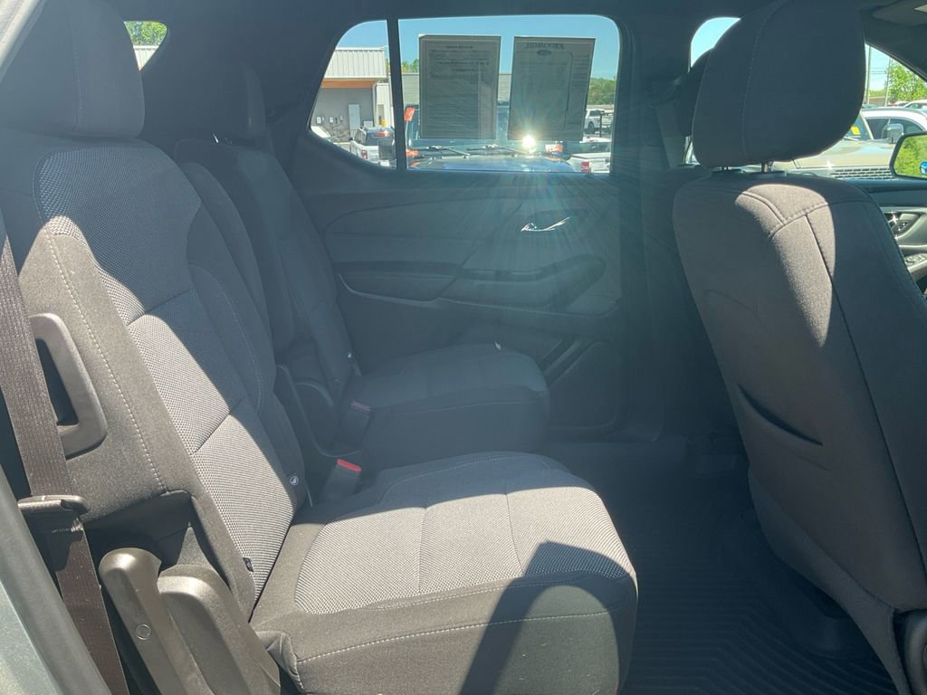 Used 2023 Chevrolet Traverse LT image 14