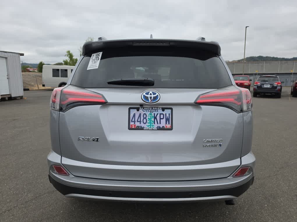 Used 2018 Toyota RAV4 Limited AWD/4WD image 7