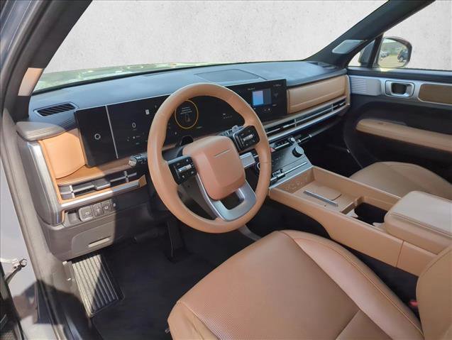 Used 2025 Hyundai Santa Fe Limited image 9