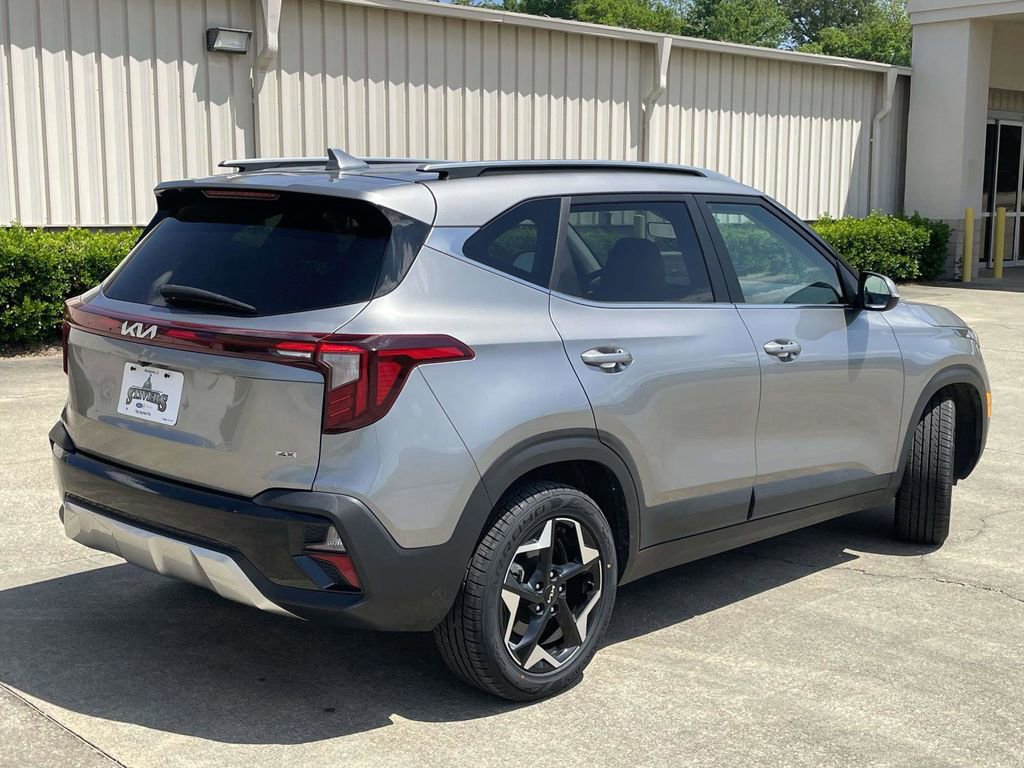 Used 2024 Kia Seltos EX image 5