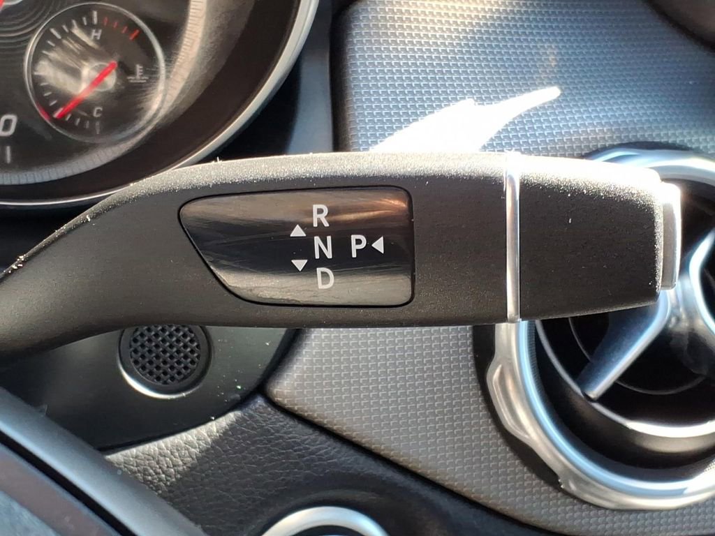 Used 2019 Mercedes-Benz GLA 250 4MATIC image 31