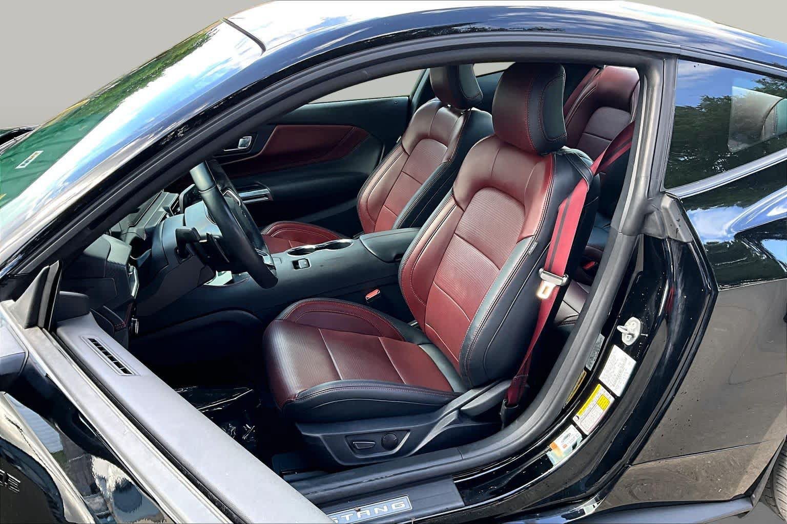 Certified 2025 Ford Mustang GT Premium RWD image 8