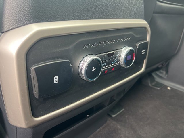 Certified 2022 Ford Expedition Limited image 25