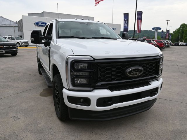 Certified 2025 Ford F350 Lariat w/ Lariat Ultimate Package AWD/4WD image 2