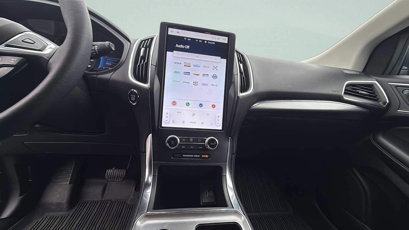 Certified 2024 Ford Edge Titanium image 21