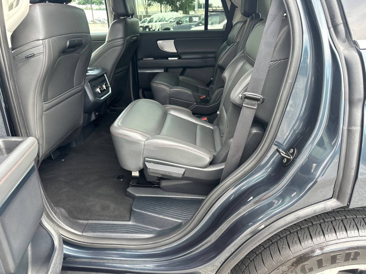 Certified 2025 Ford Expedition Active RWD image 23