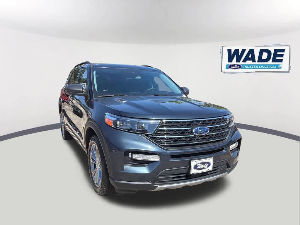 Certified 2022 Ford Explorer XLT w/ Equipment Group 202A AWD/4WD image 3