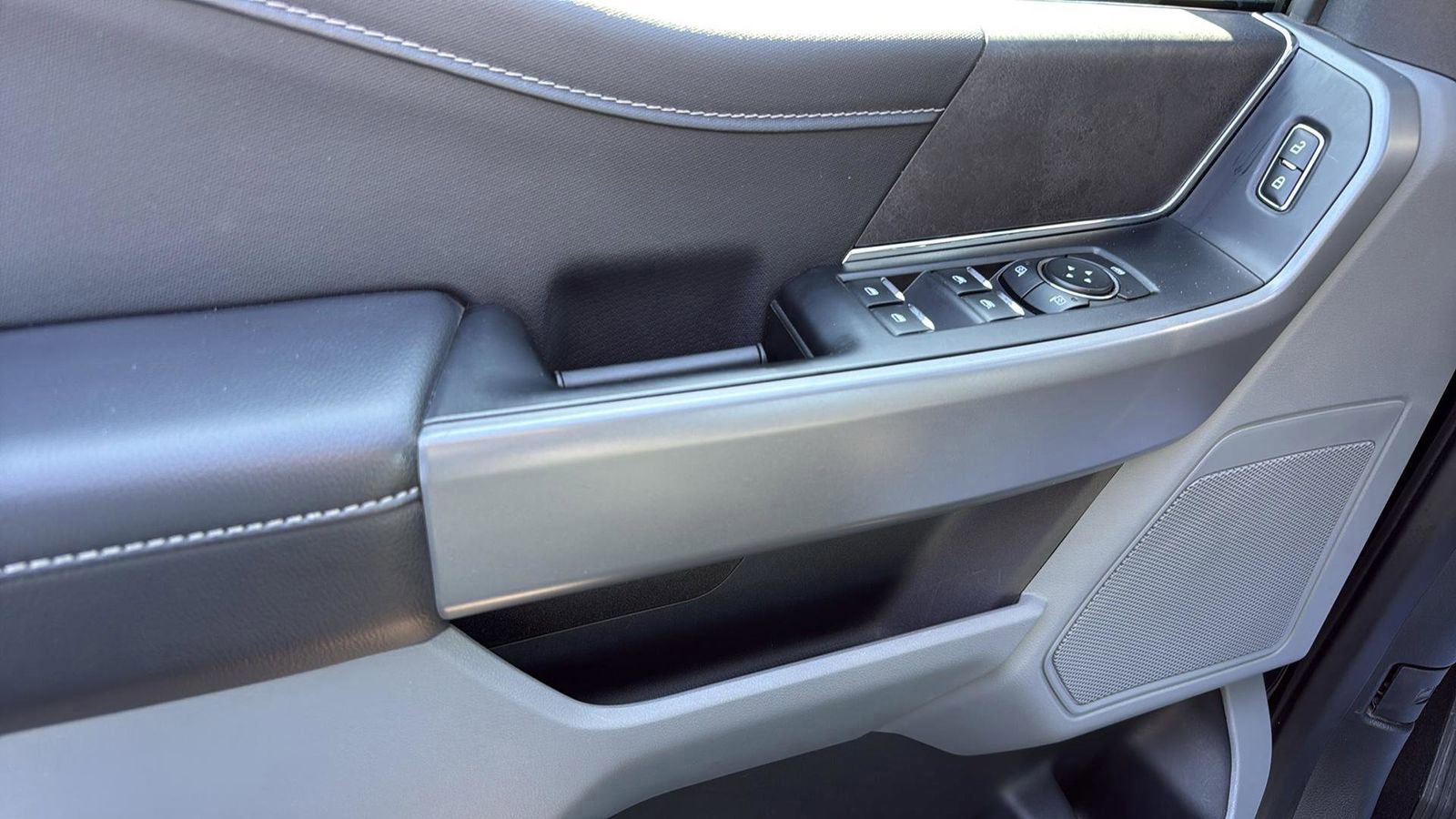 Certified 2025 Ford F150 XLT w/ Equipment Group 301A Standard image 13