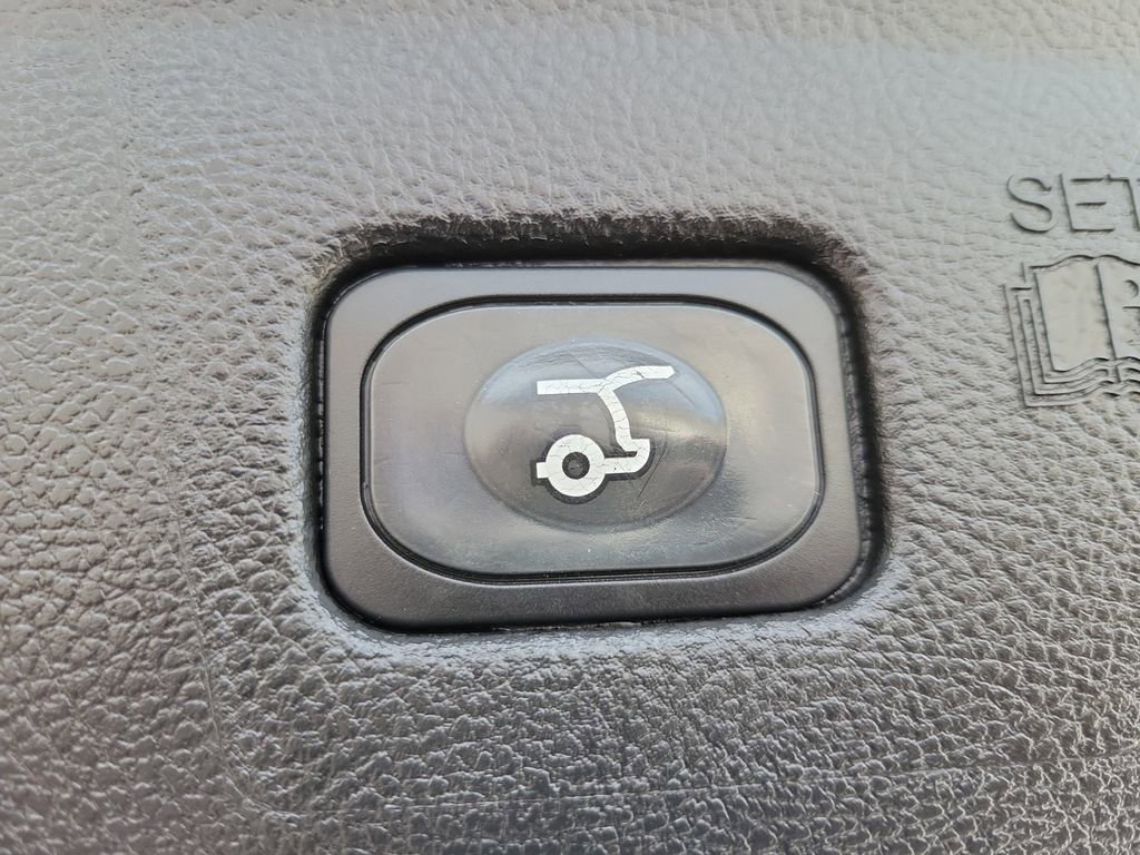 Certified 2023 Ford Edge SEL AWD/4WD image 10