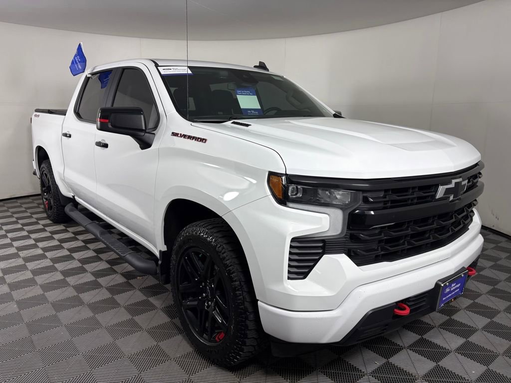 Used 2023 Chevrolet Silverado 1500 RST w/ Redline Edition image 7