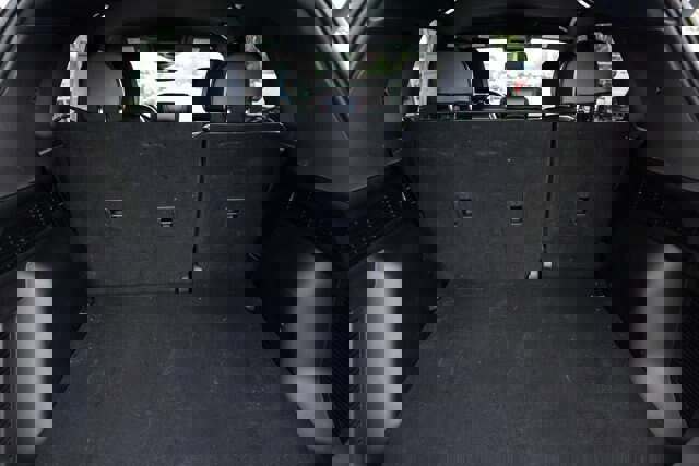 Certified 2025 Ford Escape ST-Line Elite image 8