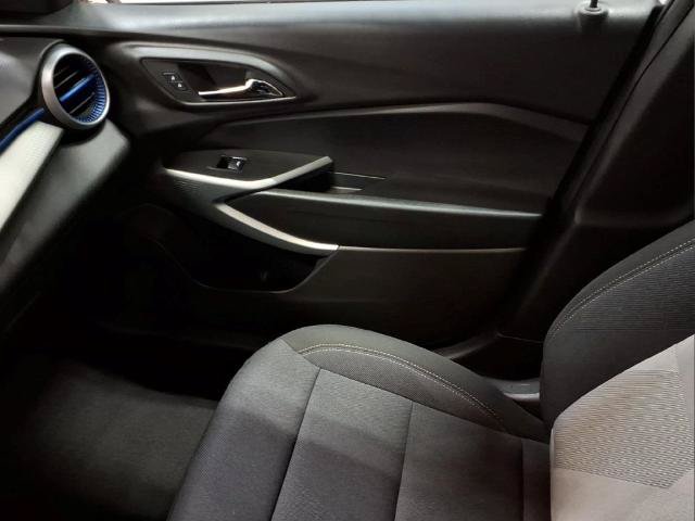 Used 2026 Chevrolet Trax LS FWD image 25