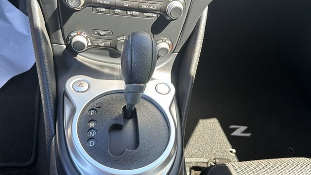 Used 2018 Nissan 370Z Coupe RWD image 20