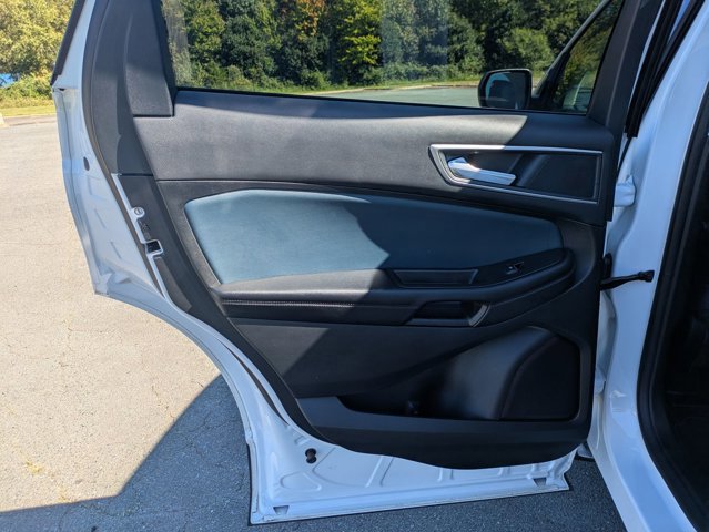 Certified 2022 Ford Edge SEL w/ Sport Appearance Package image 25