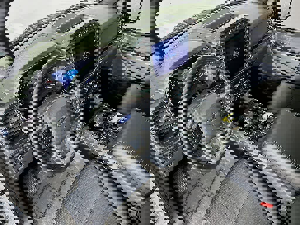 Certified 2022 Ford F150 XLT w/ Equipment Group 302A High image 9