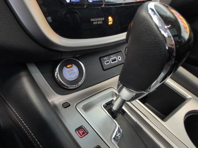 Used 2024 Nissan Murano SV AWD/4WD image 23