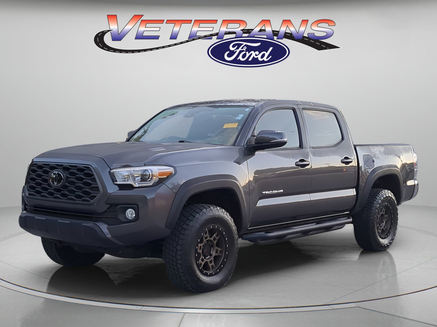 Used 2021 Toyota Tacoma TRD Off-Road AWD/4WD image 1