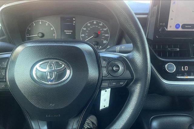 Used 2025 Toyota Corolla LE image 19
