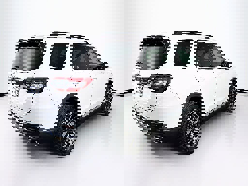 Used 2023 Honda Pilot Elite image 5