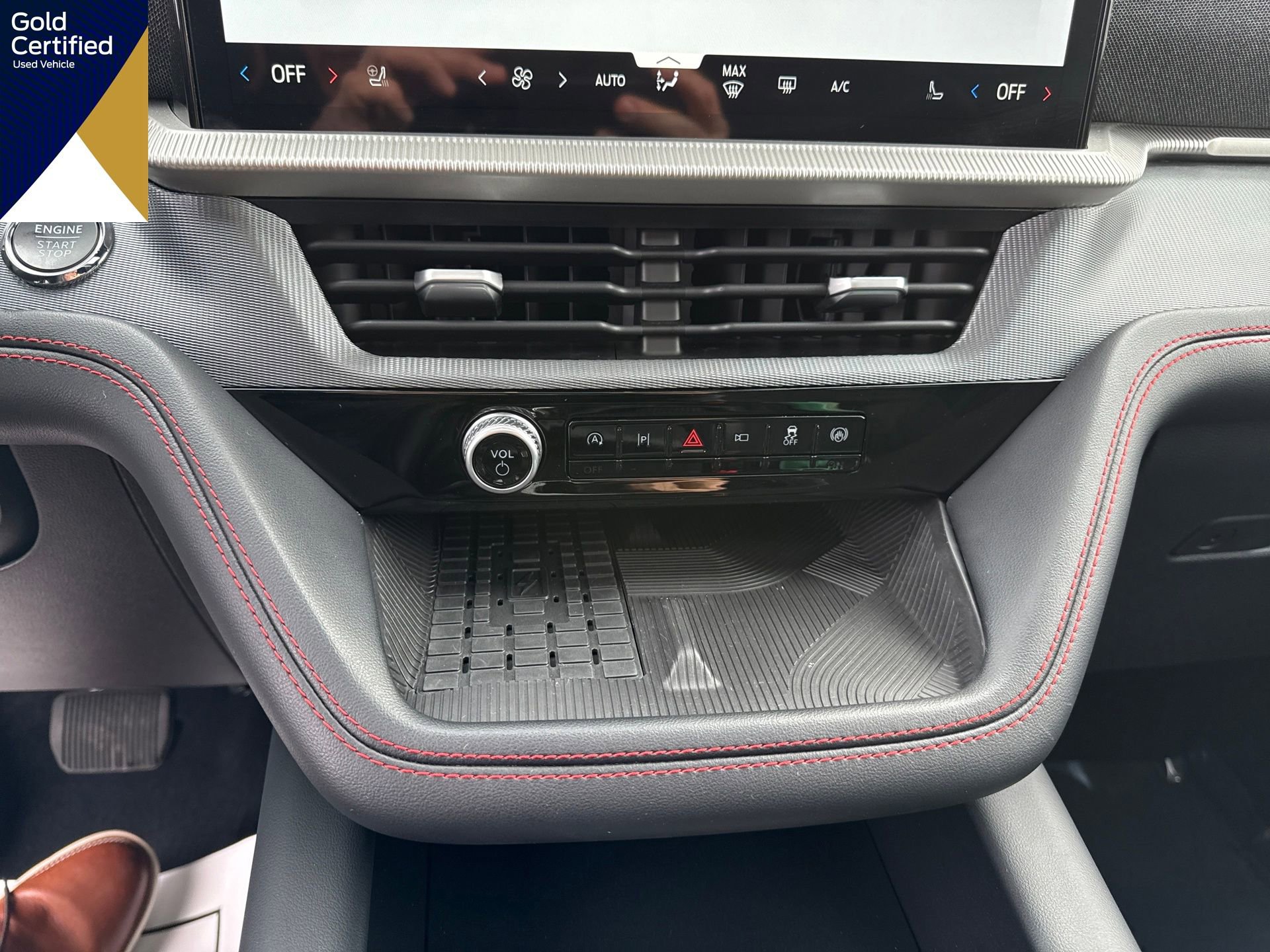 Certified 2025 Ford Explorer ST image 12