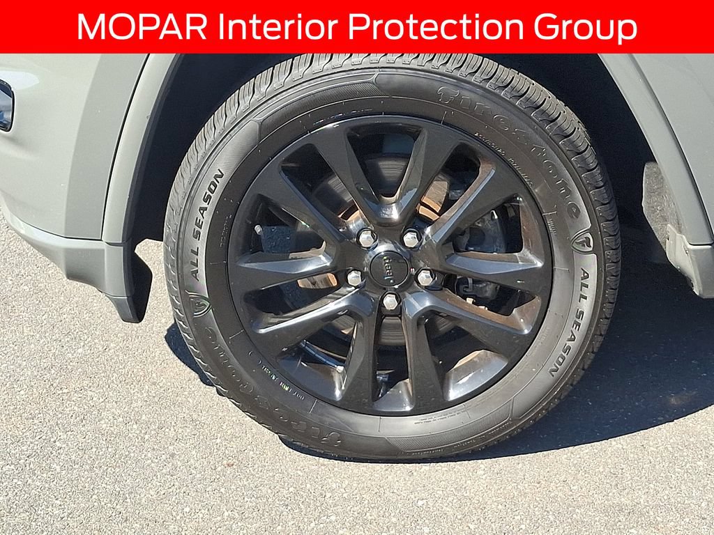 Used 2021 Jeep Grand Cherokee Laredo X AWD/4WD image 8