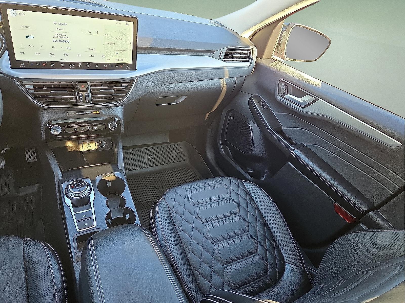 Certified 2024 Ford Escape SE w/ PHEV Premium Package image 12