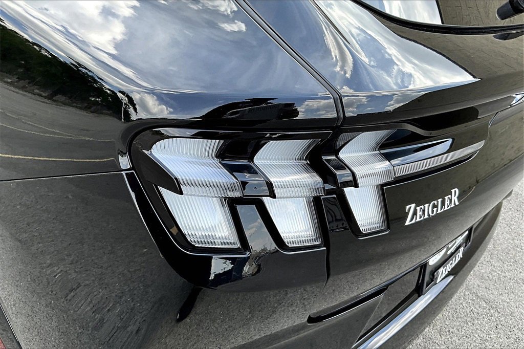 Certified 2024 Ford Mustang Mach-E Premium image 28
