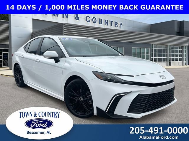 Used 2025 Toyota Camry SE w/ Convenience Package image 7