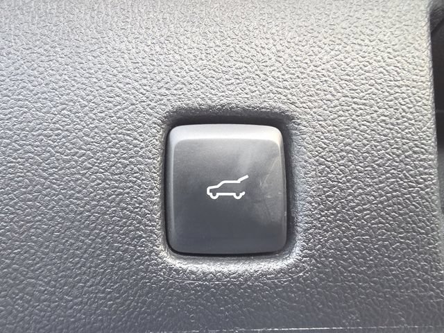 Certified 2022 Ford Escape SEL w/ Technology Package FWD image 21