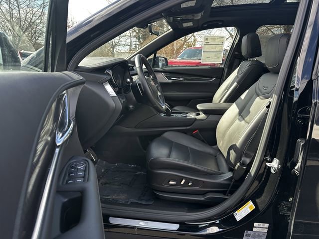 Used 2025 Cadillac XT6 Sport w/ Technology Package image 20