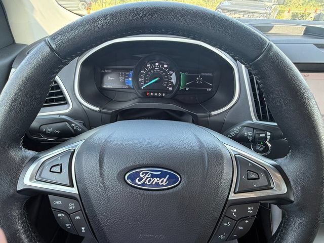 Certified 2020 Ford Edge SEL w/ Cold Weather Package AWD/4WD image 18