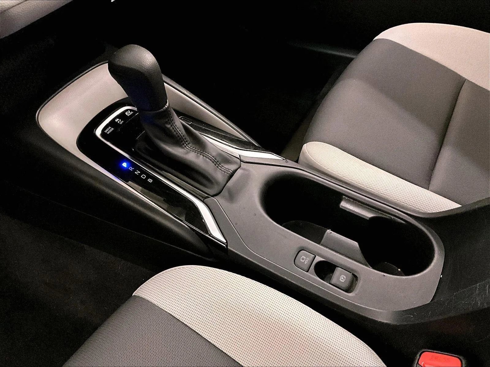 Used 2024 Toyota Corolla LE FWD image 16