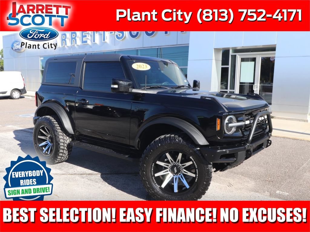 Certified 2023 Ford Bronco Outer Banks w/ Sasquatch Package AWD/4WD image 1