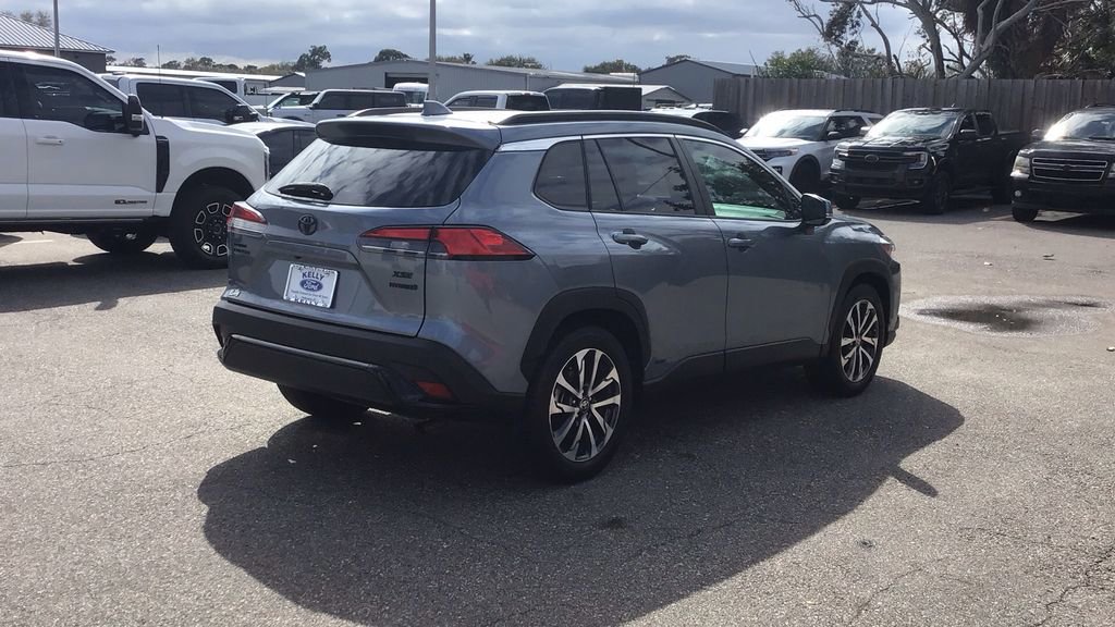 Used 2023 Toyota Corolla Cross XSE w/ Convenience Package image 5