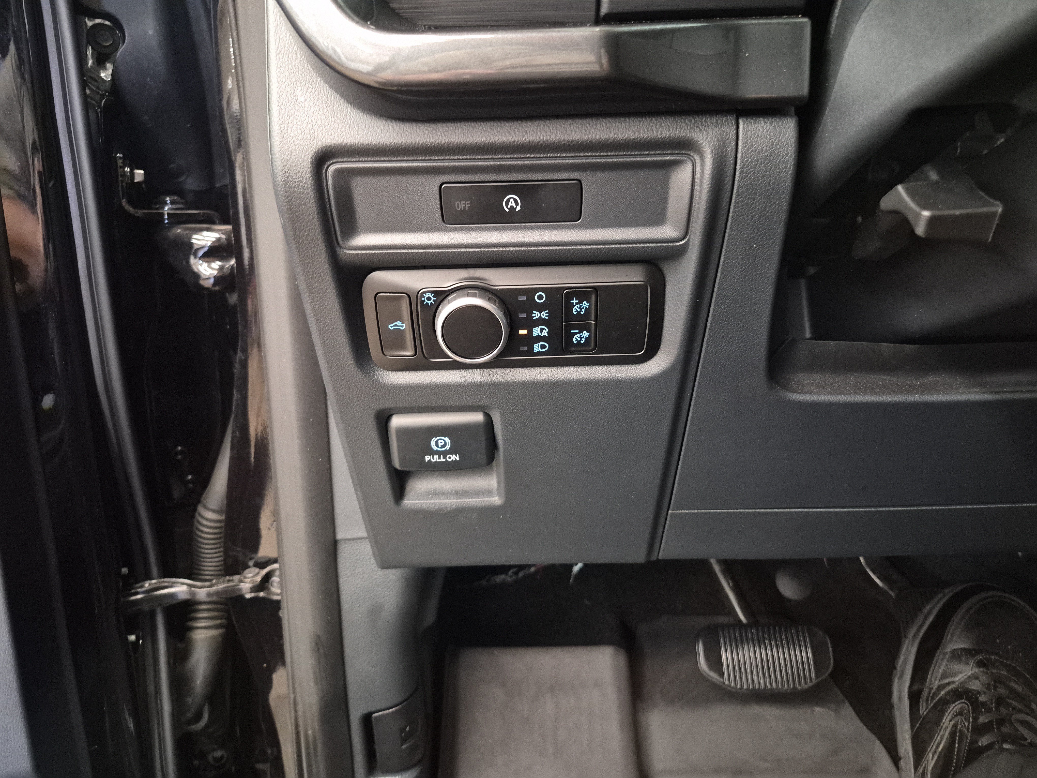 Certified 2025 Ford F150 STX RWD image 19