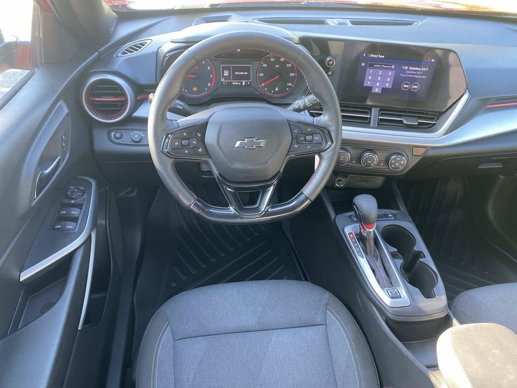 Used 2024 Chevrolet Trax RS w/ Driver Confidence Package FWD image 15