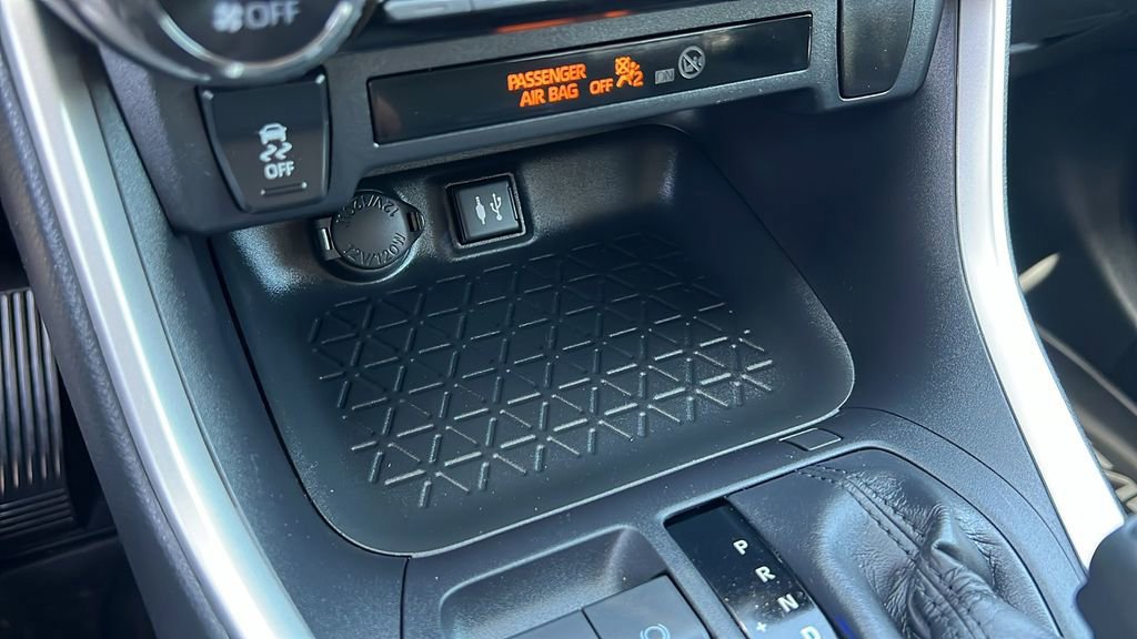 Used 2019 Toyota RAV4 XLE w/ All Weather Liner Package image 17