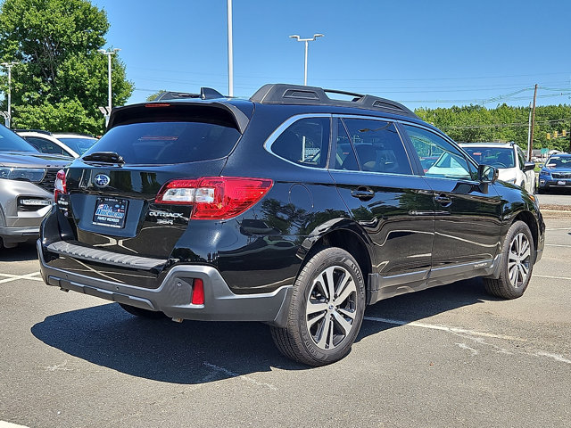 Used 2019 Subaru Outback 3.6R Limited AWD/4WD image 10
