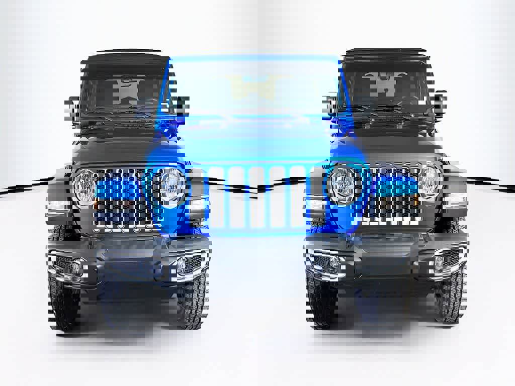 Used 2022 Jeep Wrangler Unlimited Sahara image 6