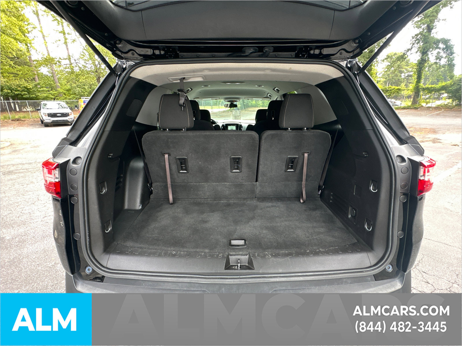 Used 2018 Chevrolet Traverse LT FWD image 21
