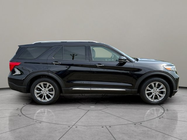 Certified 2022 Ford Explorer Limited w/ Equipment Group 301A AWD/4WD image 11
