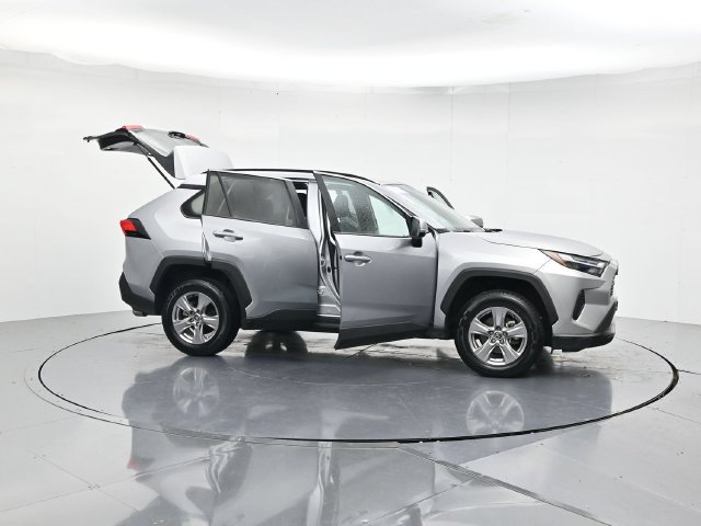 Used 2025 Toyota RAV4 XLE w/ Weather Package AWD/4WD image 47