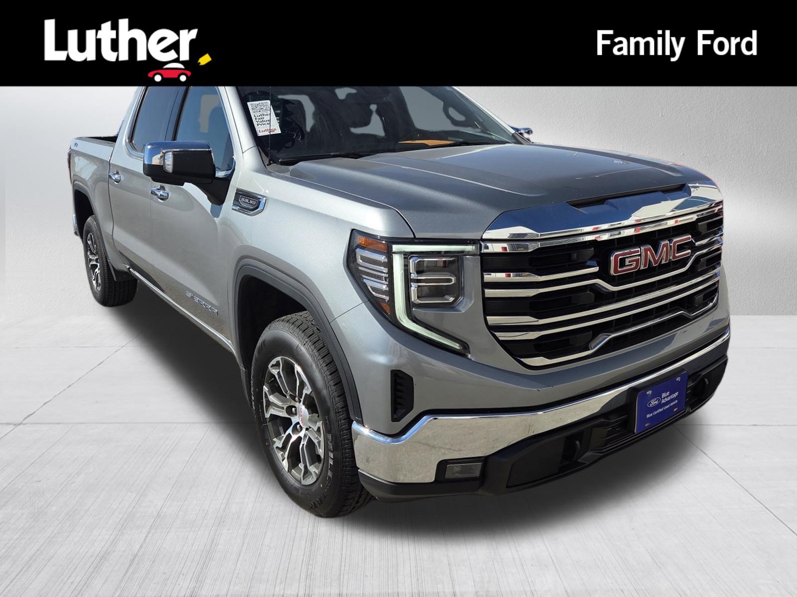Used 2025 GMC Sierra 1500 SLT AWD/4WD image 1