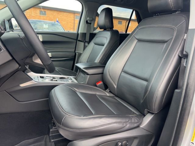 Certified 2023 Ford Explorer XLT w/ Equipment Group 202A image 20