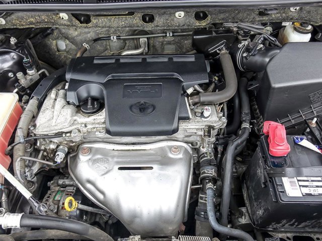 Used 2018 Toyota RAV4 XLE image 32