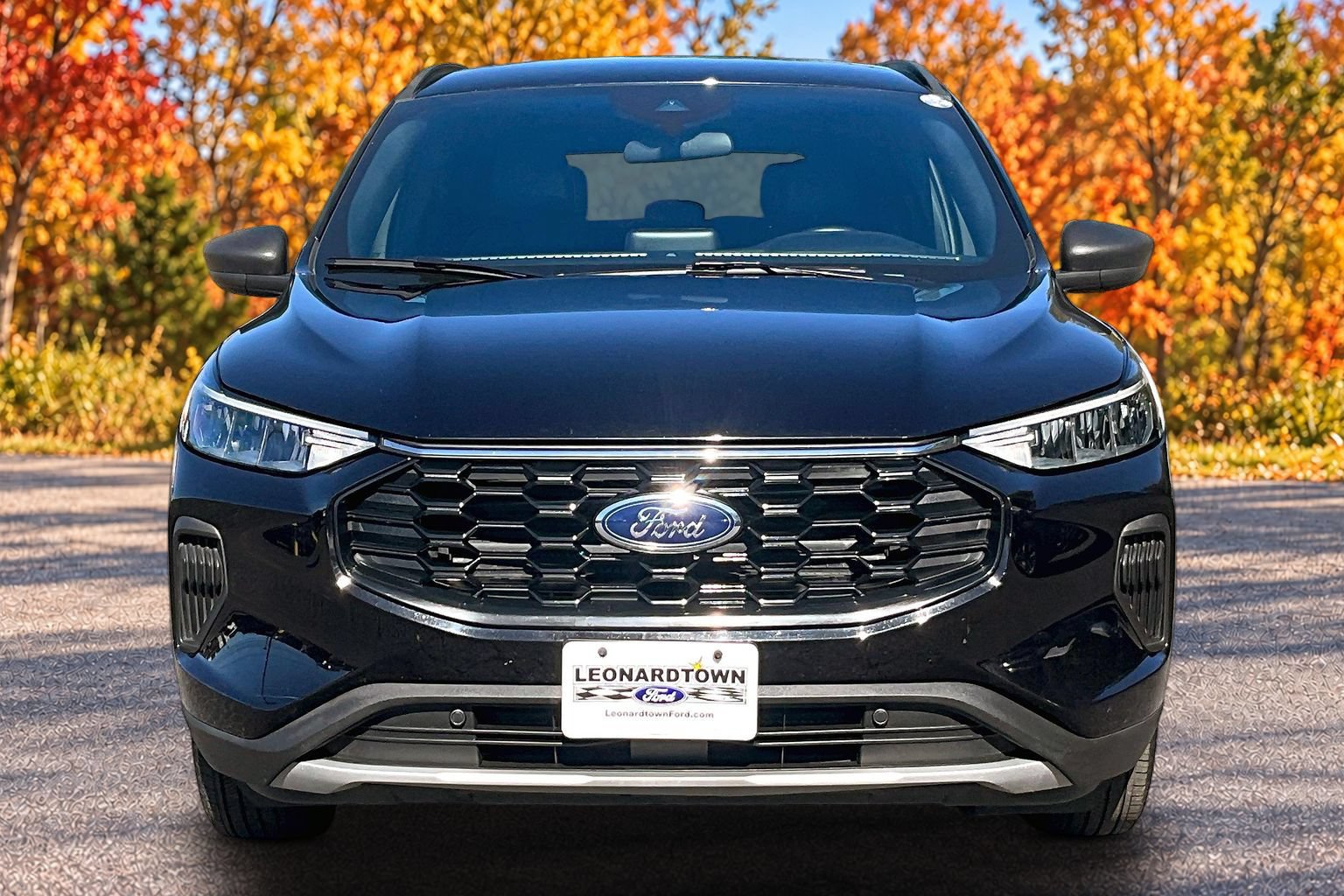 Certified 2025 Ford Escape ST-Line FWD image 3