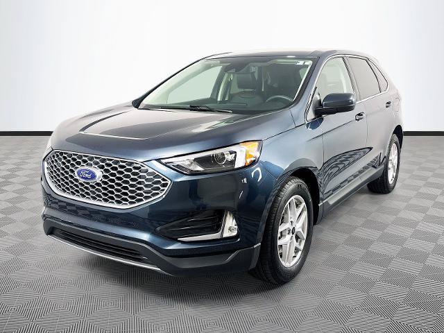 Certified 2024 Ford Edge SEL w/ Convenience Package AWD/4WD image 3