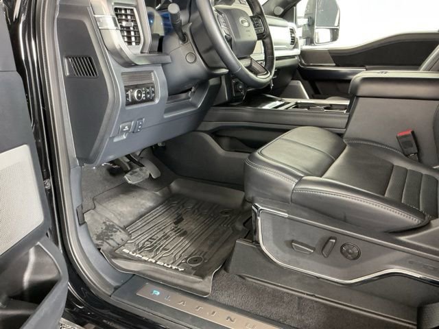 Certified 2025 Ford F450 Platinum w/ FX4 Off-Road Package AWD/4WD image 19