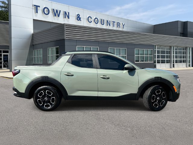 Used 2023 Hyundai Santa Cruz SEL Premium AWD/4WD image 2
