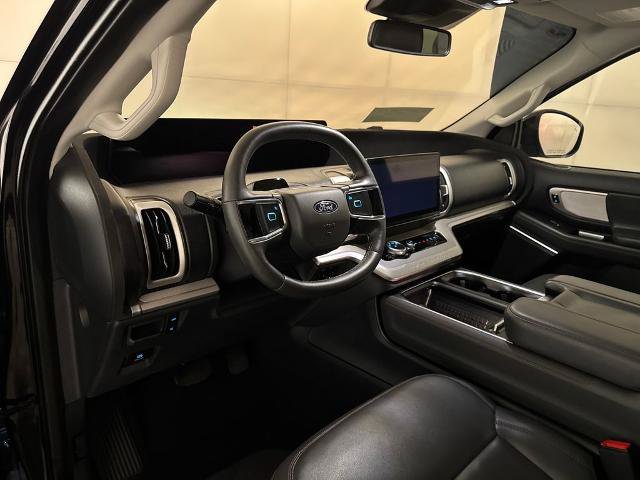 Certified 2025 Ford Expedition Max Active RWD image 5